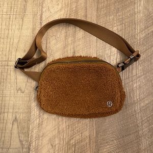 Lululemon Sherpa Belt Bag